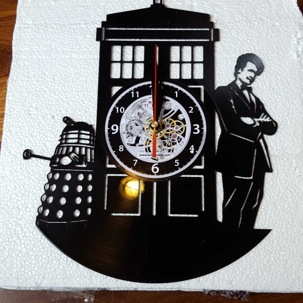 Dr. Who record clock